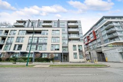 301-523 King Edward Avenue W Vancouver, BC V5Z 0J3