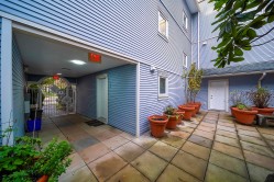 03-7128 17th Avenue  Burnaby, BC V3N 1K7