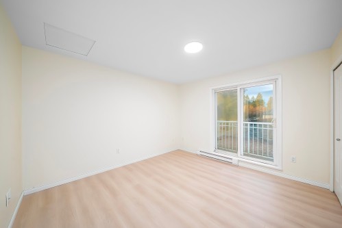 03-7128 17Th Avenue, Burnaby, BC 