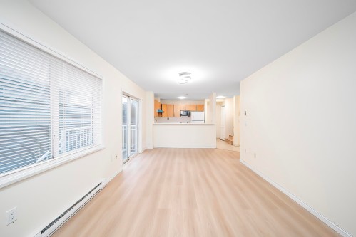 03-7128 17Th Avenue, Burnaby, BC 