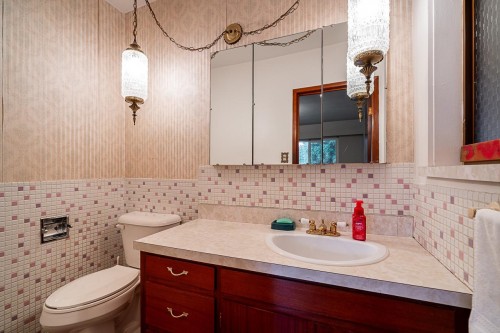 3826 Wellington Street, Port Coquitlam, BC 