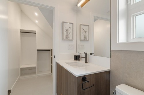 2-2680 5Th Avenue E, Vancouver, BC 