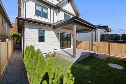 2-2680 5Th Avenue E, Vancouver, BC 