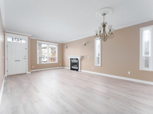 7474 Elwell Street, Burnaby, BC 