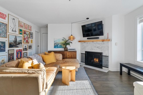 305-1950 11 Avenue E, Vancouver, BC 