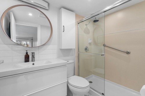 305-1950 11 Avenue E, Vancouver, BC 