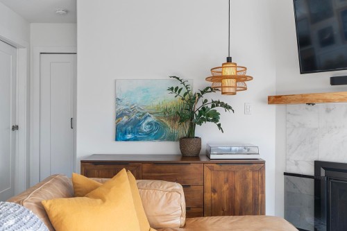 305-1950 11 Avenue E, Vancouver, BC 