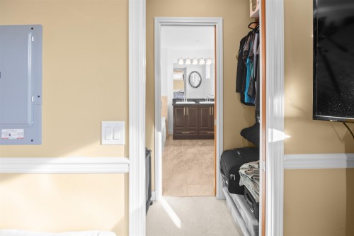 301-11887 Burnett Street, Maple Ridge, BC 