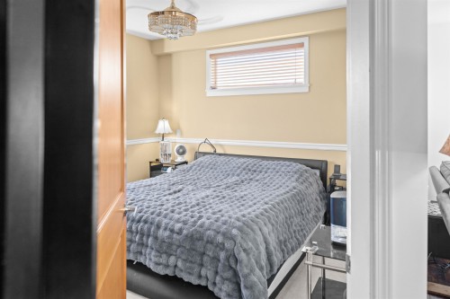 301-11887 Burnett Street, Maple Ridge, BC 