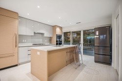 9-8589 Rivergrass Drive  Vancouver, BC V5S 0J7