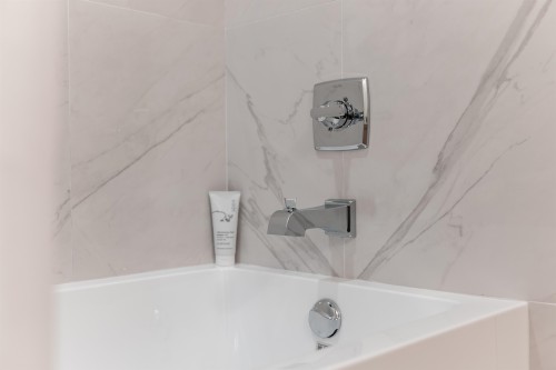 602-150 James Road, Port Moody, BC 