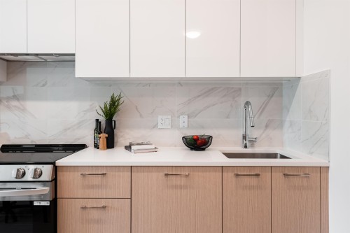 602-150 James Road, Port Moody, BC 