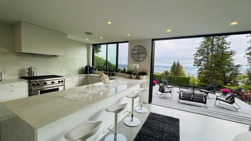 2234 Palmerston Avenue, West Vancouver, BC 