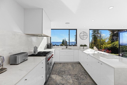 2234 Palmerston Avenue, West Vancouver, BC 