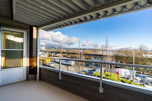 37-323 Governors Court, New Westminster, BC 