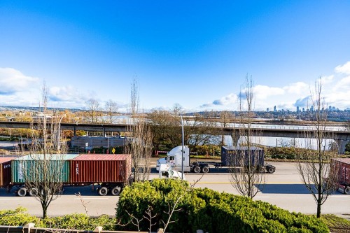 37-323 Governors Court, New Westminster, BC 