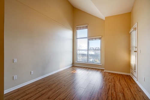 37-323 Governors Court, New Westminster, BC 