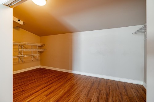 37-323 Governors Court, New Westminster, BC 