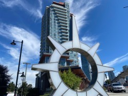 1201-691 North Road  Coquitlam, BC V3J 0H9