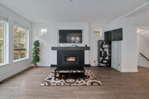 10516 Robertson Street, Maple Ridge, BC 