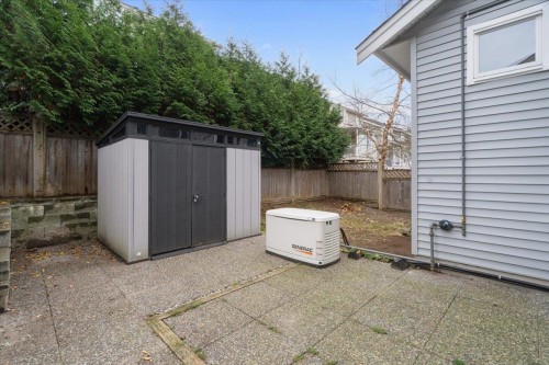 10516 Robertson Street, Maple Ridge, BC 