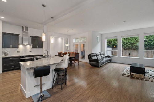 10516 Robertson Street, Maple Ridge, BC 