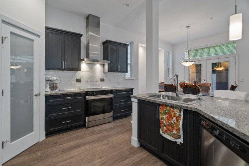 10516 Robertson Street, Maple Ridge, BC 