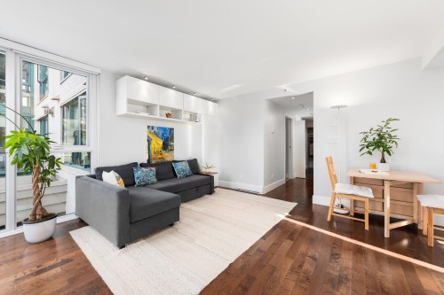 206-2988 Alder Street, Vancouver, BC 