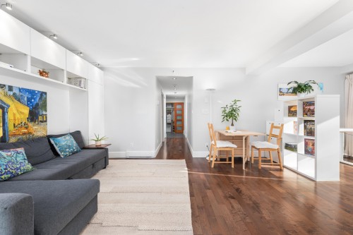 206-2988 Alder Street, Vancouver, BC 