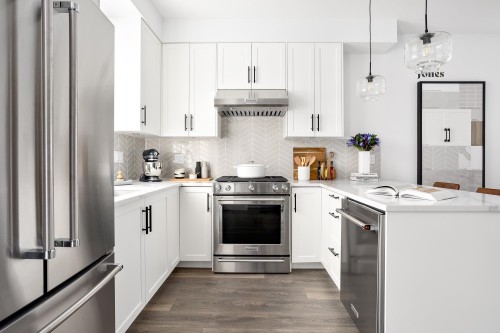 120-720 Robinson Street, Coquitlam, BC 