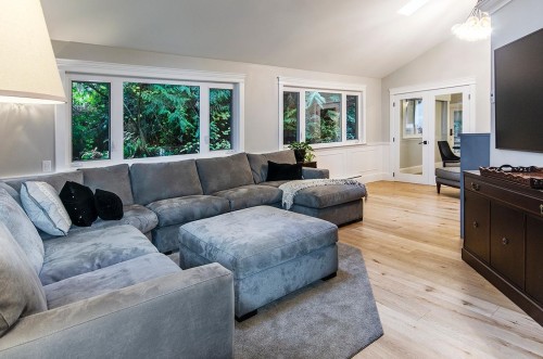 3091 Royal Avenue, North Vancouver, BC 