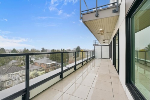 509-2268 Broadway Street E, Vancouver, BC 