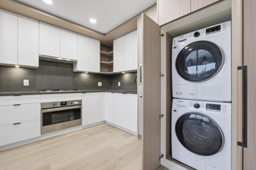 509-2268 Broadway Street E, Vancouver, BC 