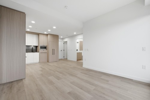 509-2268 Broadway Street E, Vancouver, BC 