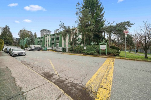 206-9202 Horne Street, Burnaby, BC 