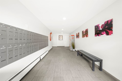 206-9202 Horne Street, Burnaby, BC 