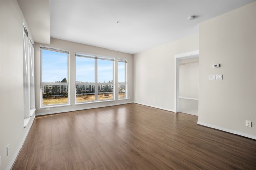 672-4099 Stolberg Street, Richmond, BC 