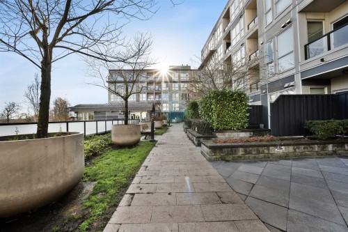 672-4099 Stolberg Street, Richmond, BC 