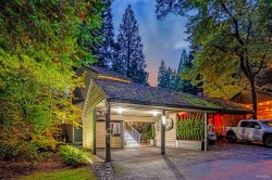 867 Frederick Road  North Vancouver, BC V7K 2Y5