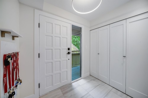 867 Frederick Road, North Vancouver, BC 