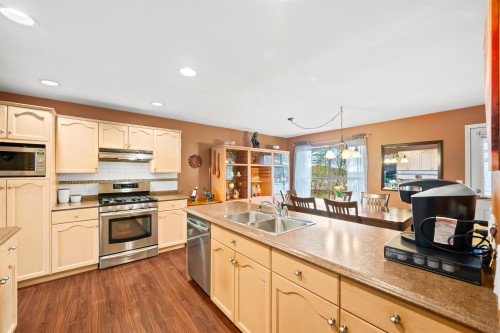 3302 Robson Drive, Coquitlam, BC 