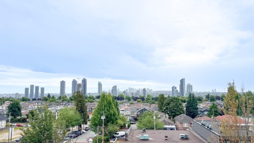 503-4289 Hastings Street, Burnaby, BC 