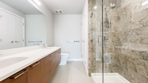 503-4289 Hastings Street, Burnaby, BC 