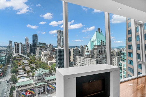 2405-667 Howe Street, Vancouver, BC 