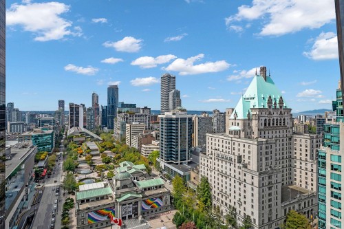 2405-667 Howe Street, Vancouver, BC 