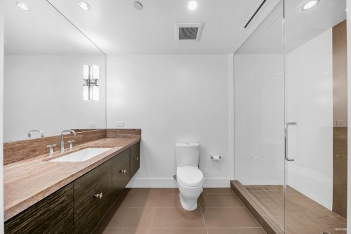 2405-667 Howe Street, Vancouver, BC 