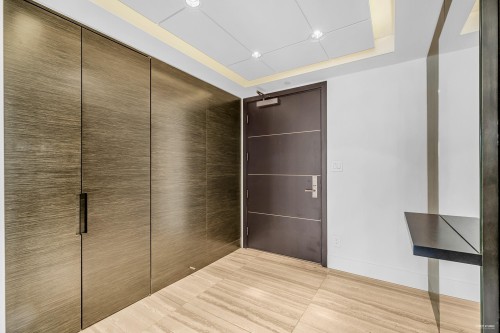 2405-667 Howe Street, Vancouver, BC 