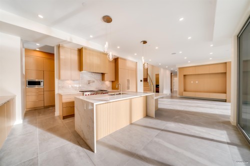 4437 Piccadilly North, West Vancouver, BC 