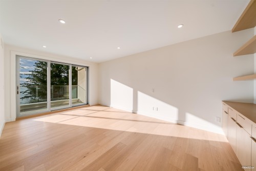 4437 Piccadilly North, West Vancouver, BC 