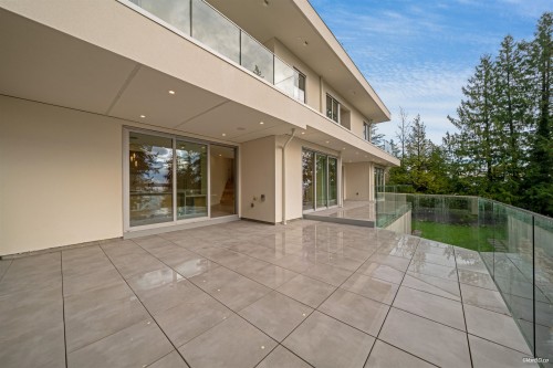 4437 Piccadilly North, West Vancouver, BC 